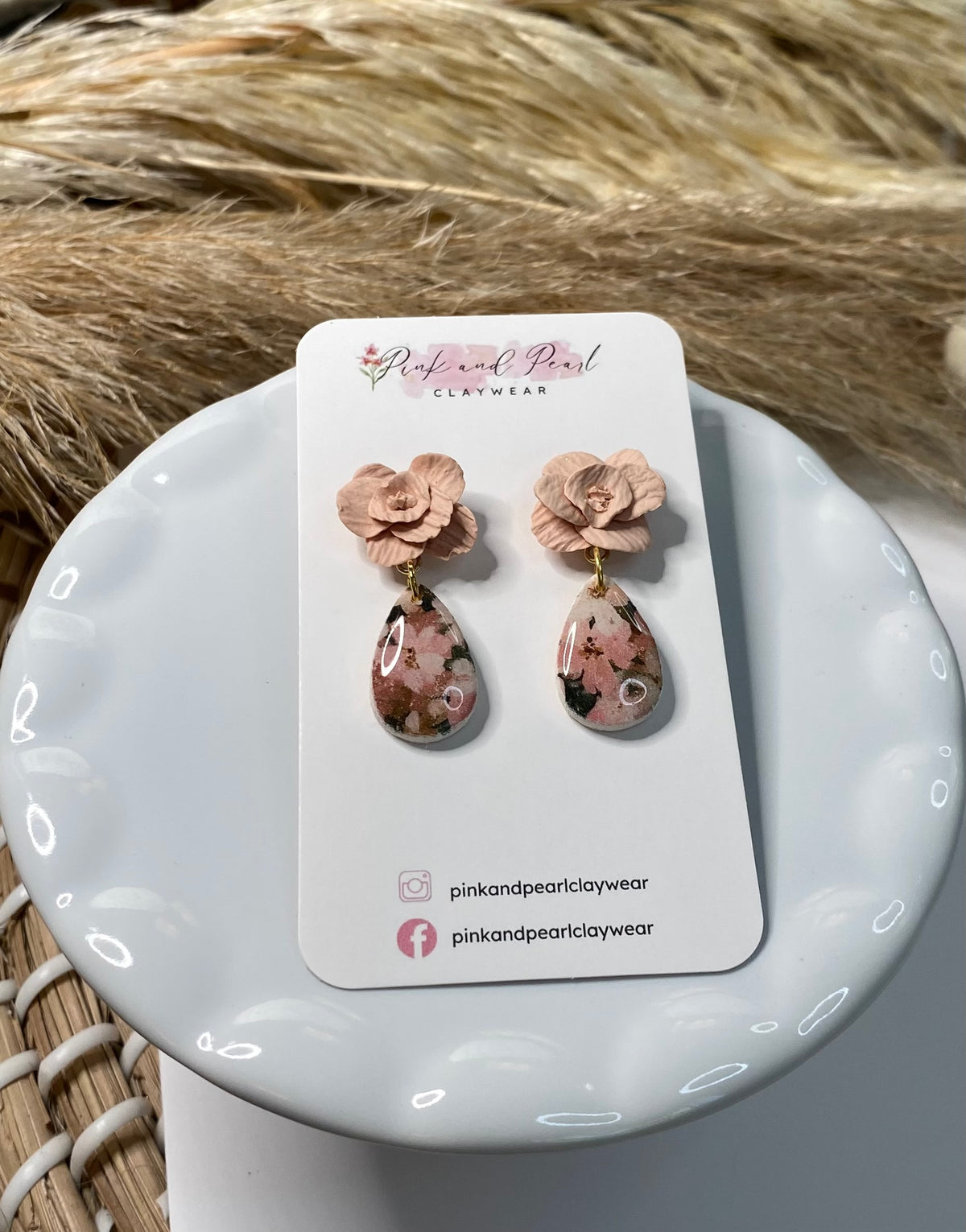 Floral Dangle Pink