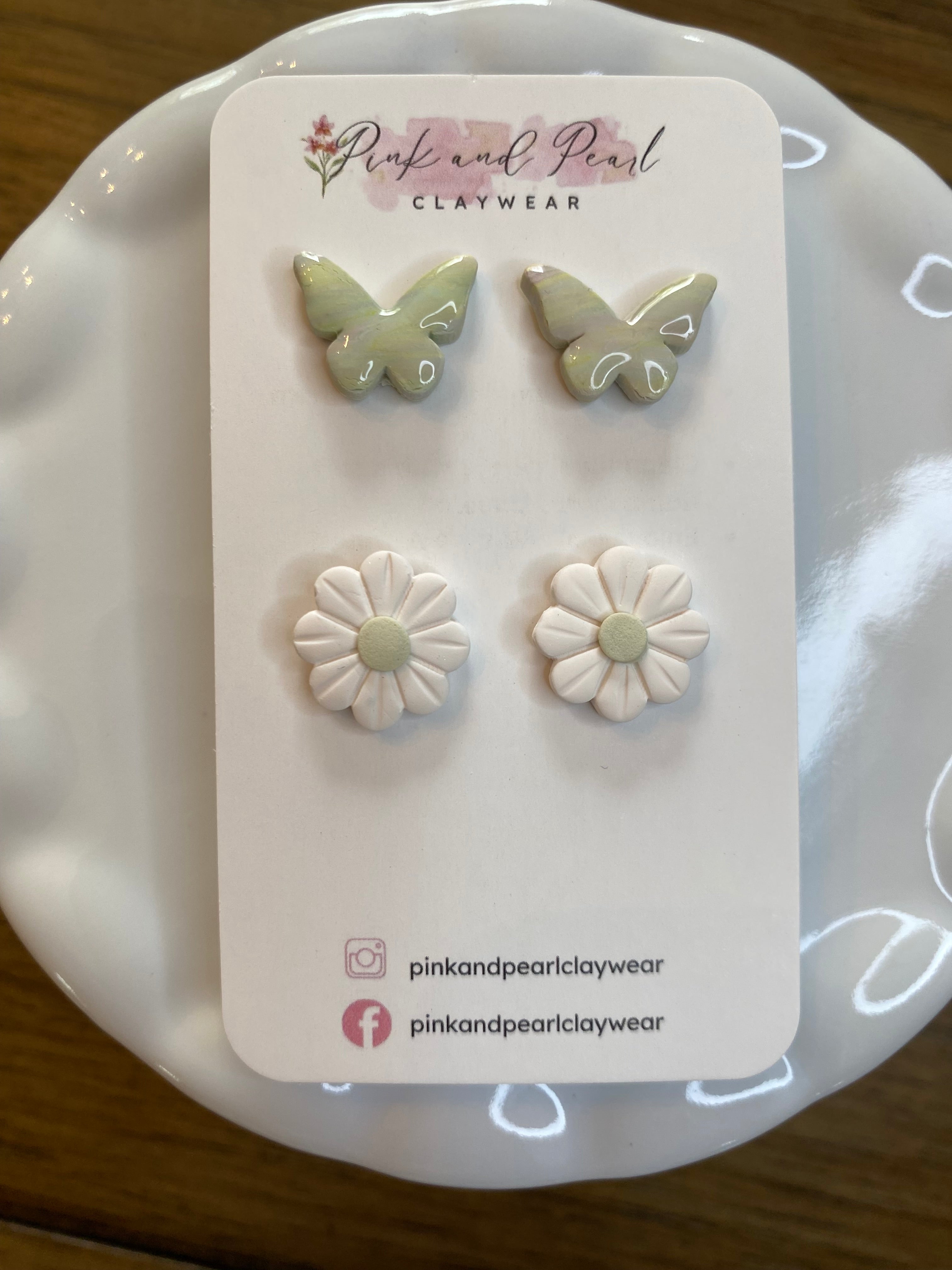 Butterfly & Daisy stud pack