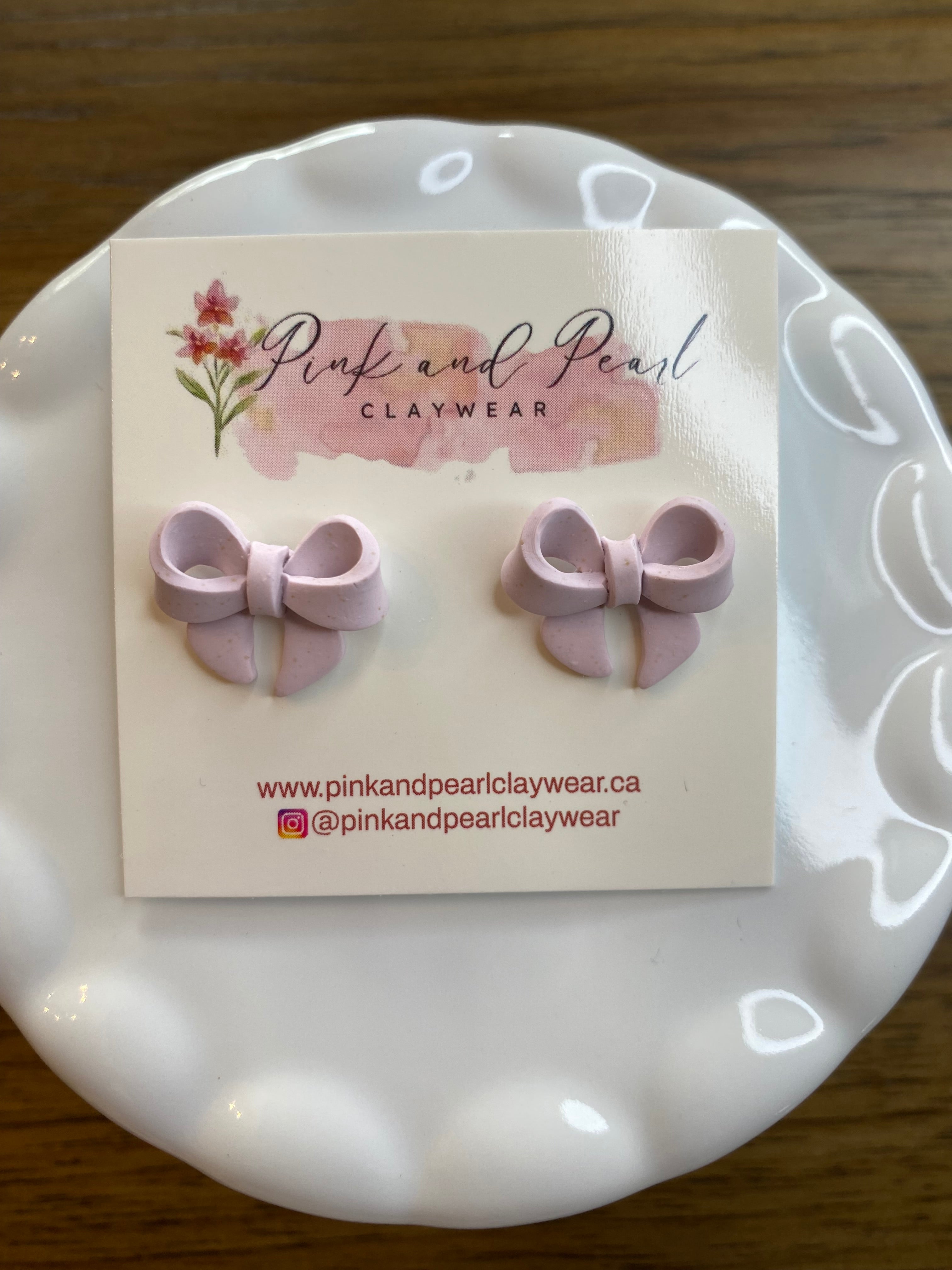 Lilac bow studs